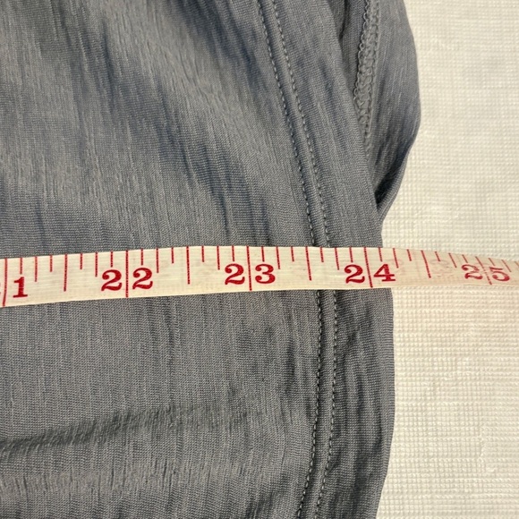 Icebreaker Women's Gray and Pink Short Sleeve Tee - Picture 6 of 6